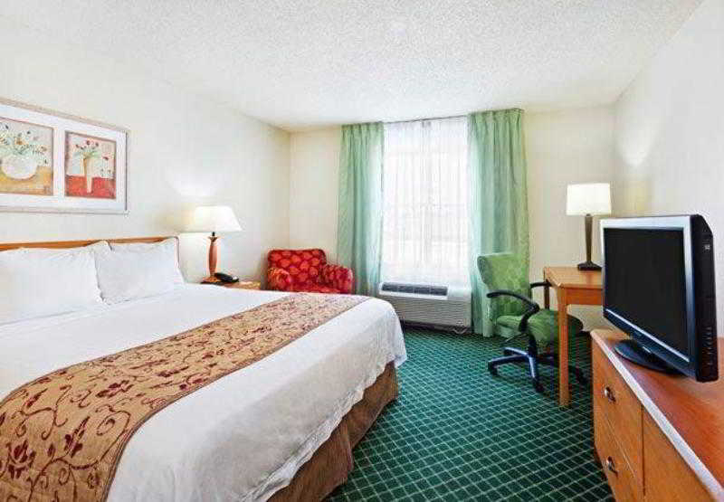 Fairfield Inn & Suites Austin-University Area
