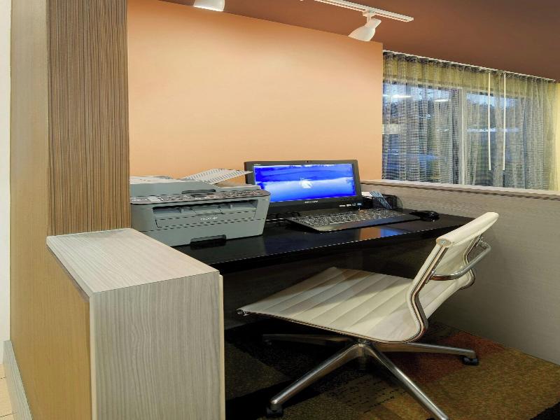 Fairfield Inn & Suites Austin-University Area image