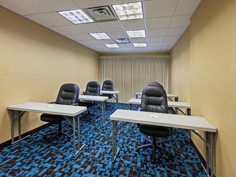 Fairfield Inn &Suites Austin Northwest/Domain Area image