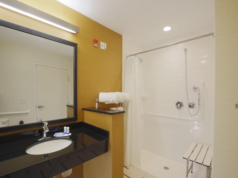 Fairfield Inn &Suites Austin Northwest/Domain Area image