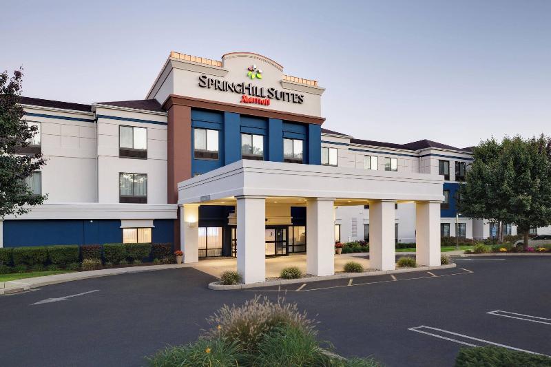 SpringHill Suites Milford image