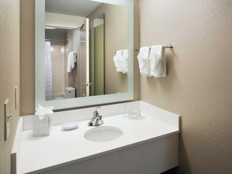 SpringHill Suites Milford image