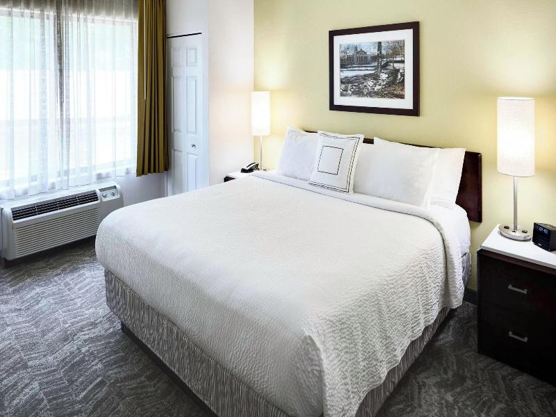 SpringHill Suites Milford image