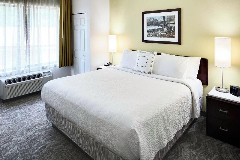 SpringHill Suites Milford image