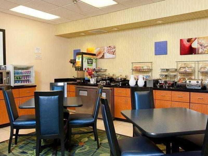 Fairfield Inn & Suites Bloomington image
