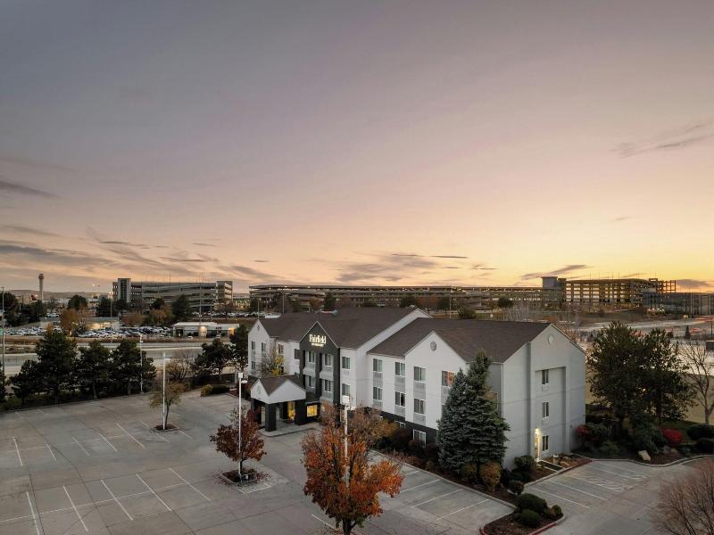 Fairfield Inn Boise image