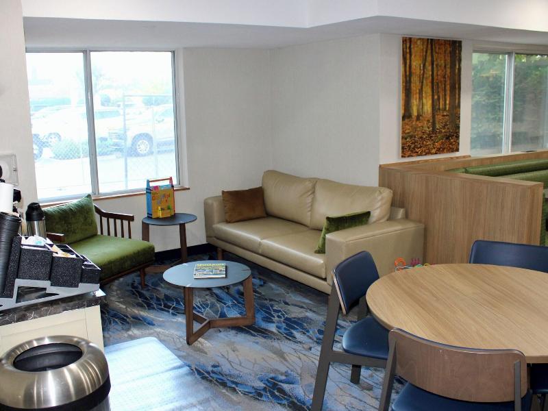 Fairfield Inn Boise image