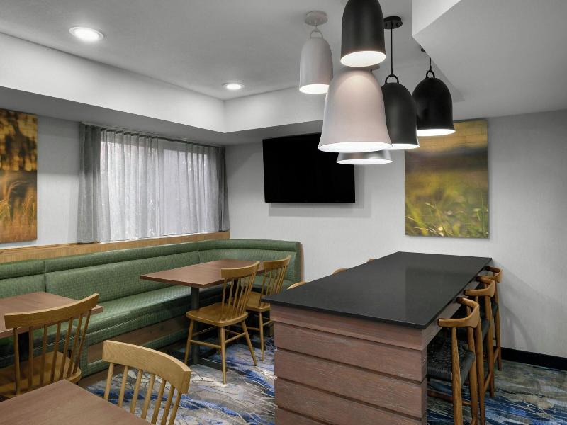 Fairfield Inn Boise image