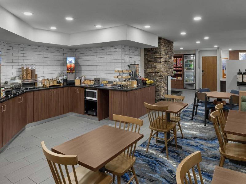 Fairfield Inn Boise image