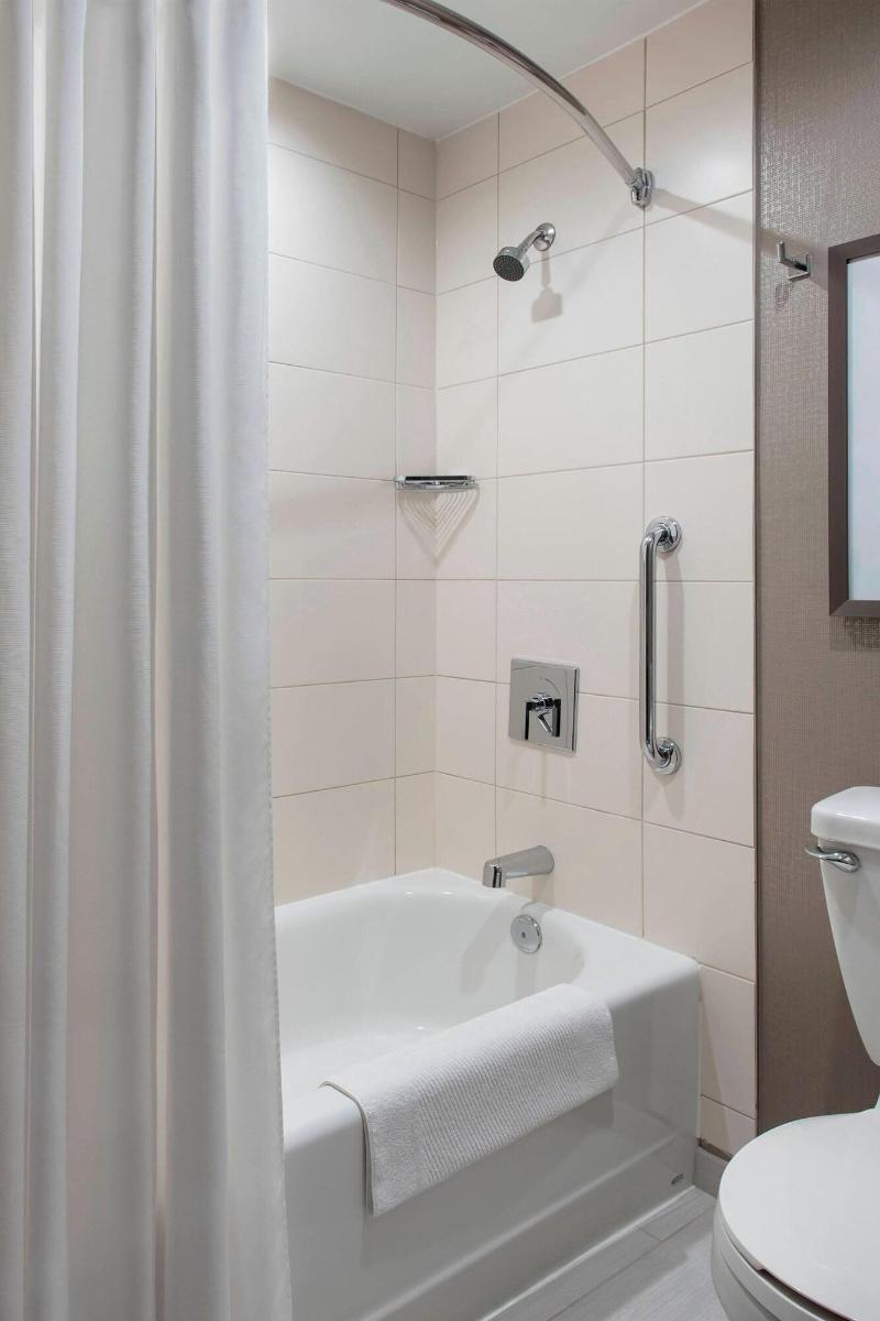 Boston Marriott Cambridge image
