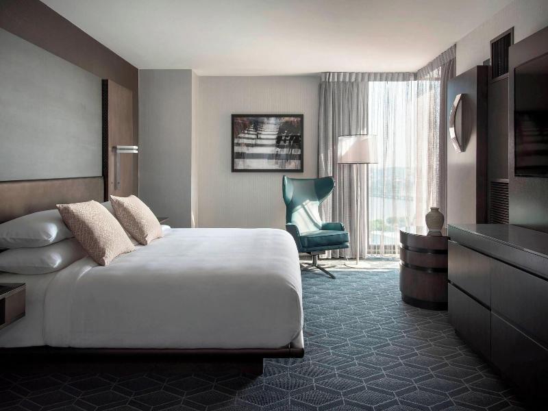 Boston Marriott Cambridge image