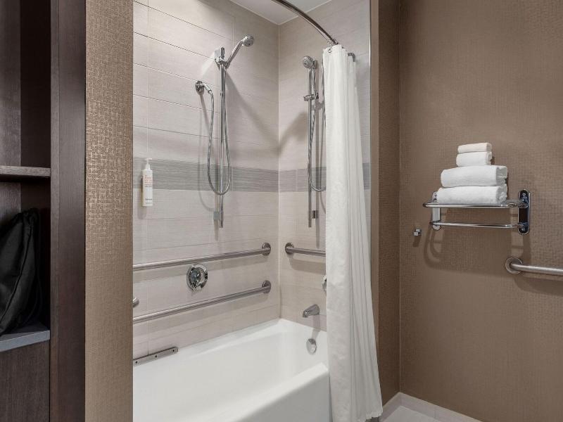 Boston Marriott Cambridge image