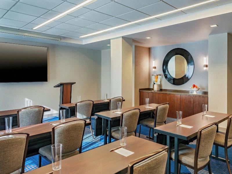 Residence Inn Boston Back Bay/Fenway image