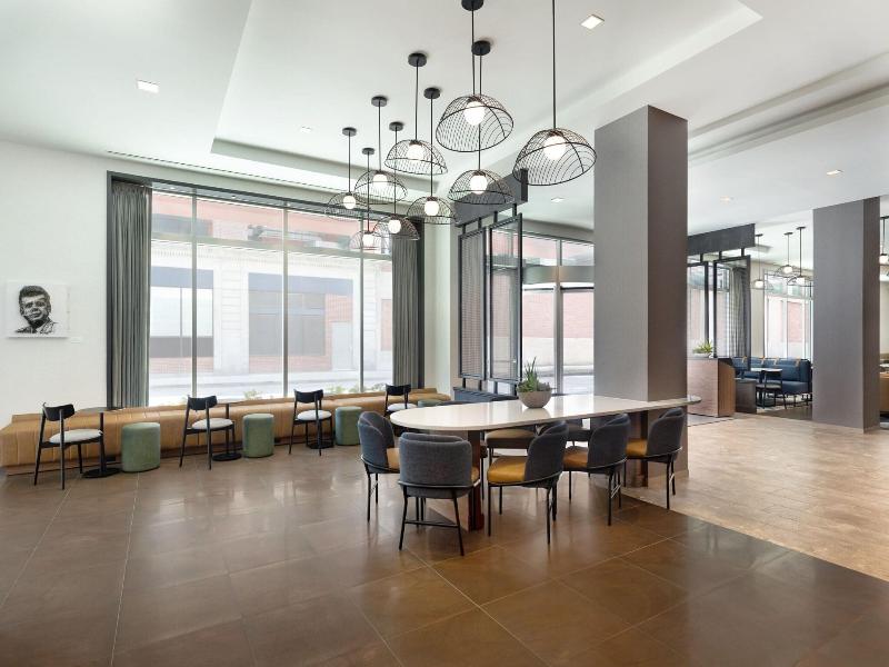 Residence Inn Boston Back Bay/Fenway image