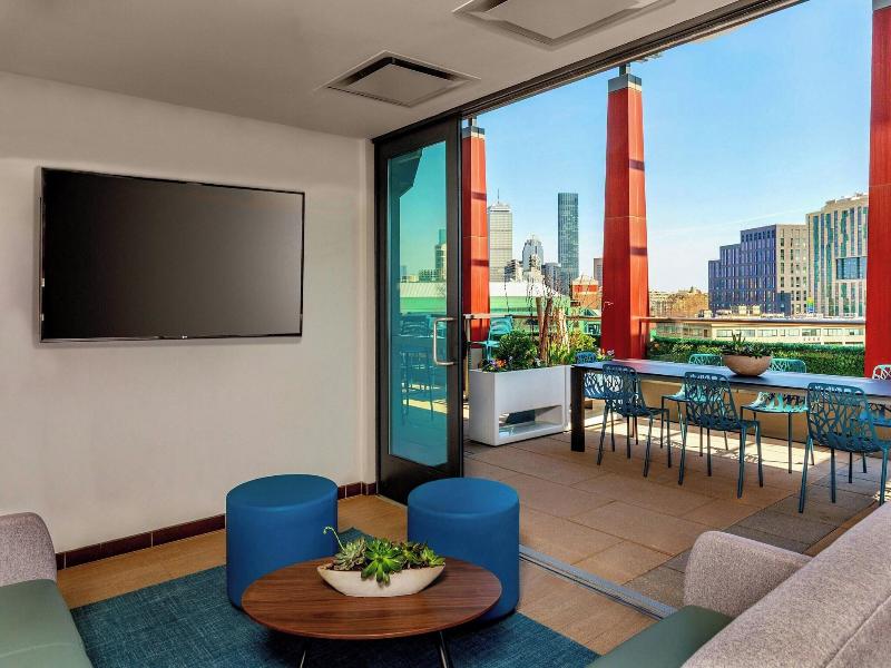 Residence Inn Boston Back Bay/Fenway image