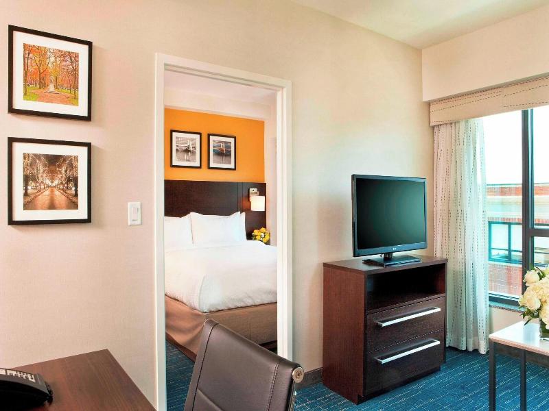 Residence Inn Boston Back Bay/Fenway image