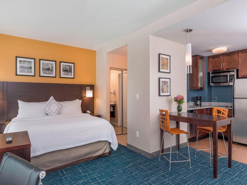 Residence Inn Boston Back Bay/Fenway image
