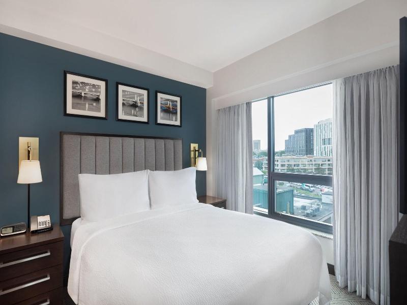 Residence Inn Boston Back Bay/Fenway image