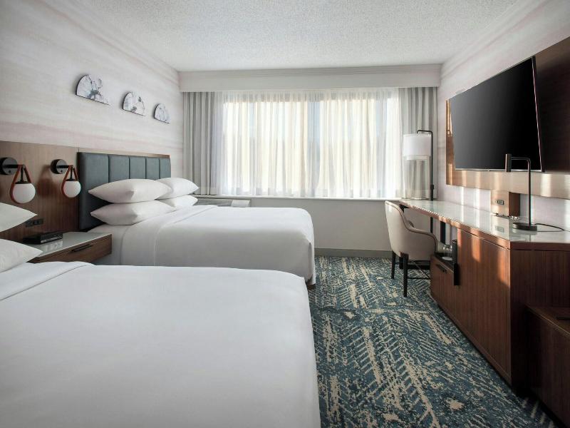 Boston Marriott Peabody image