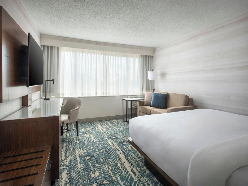 Boston Marriott Peabody image