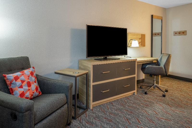 Candlewood Suites Boston North Shore - Danvers image