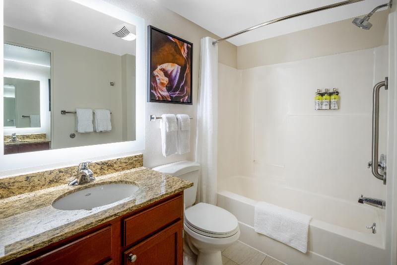 Candlewood Suites Boston North Shore - Danvers image