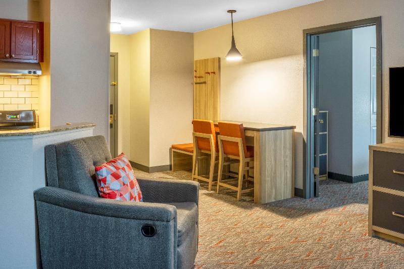 Candlewood Suites Boston North Shore - Danvers image
