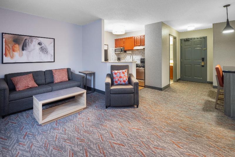 Candlewood Suites Boston North Shore - Danvers image