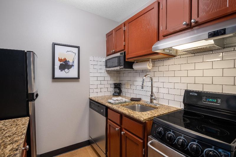 Candlewood Suites Boston North Shore - Danvers image