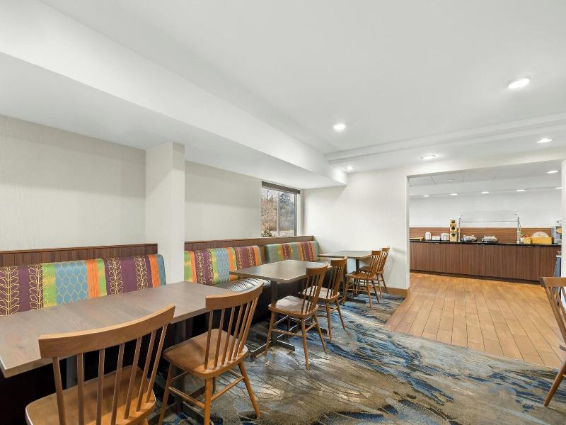 Fairfield Inn Burlington Williston image