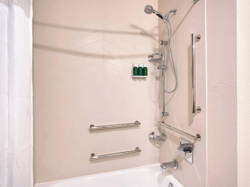 Fairfield Inn & Suites Seattle Bellevue/Redmond image