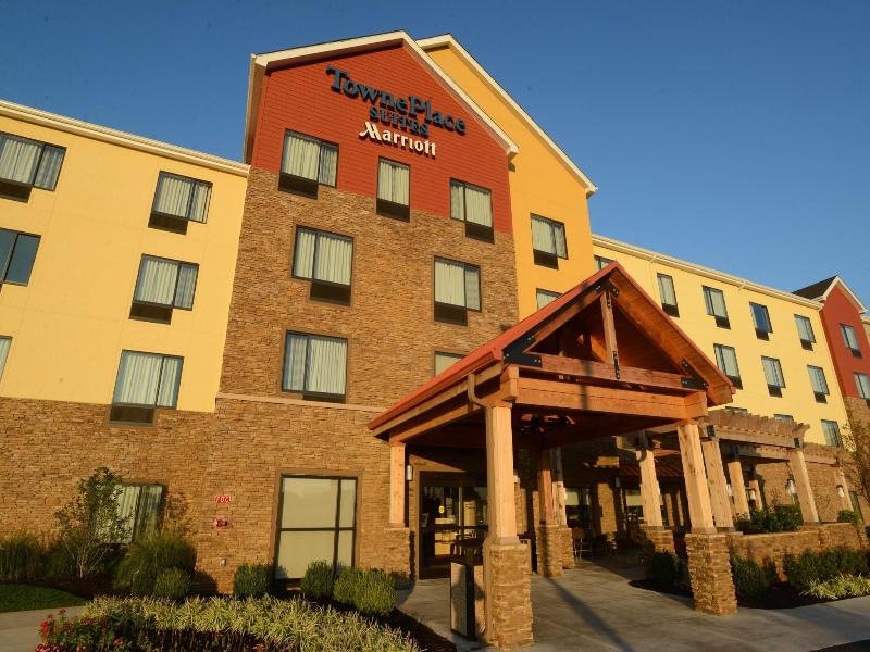 TownePlace Suites Bowling Green image