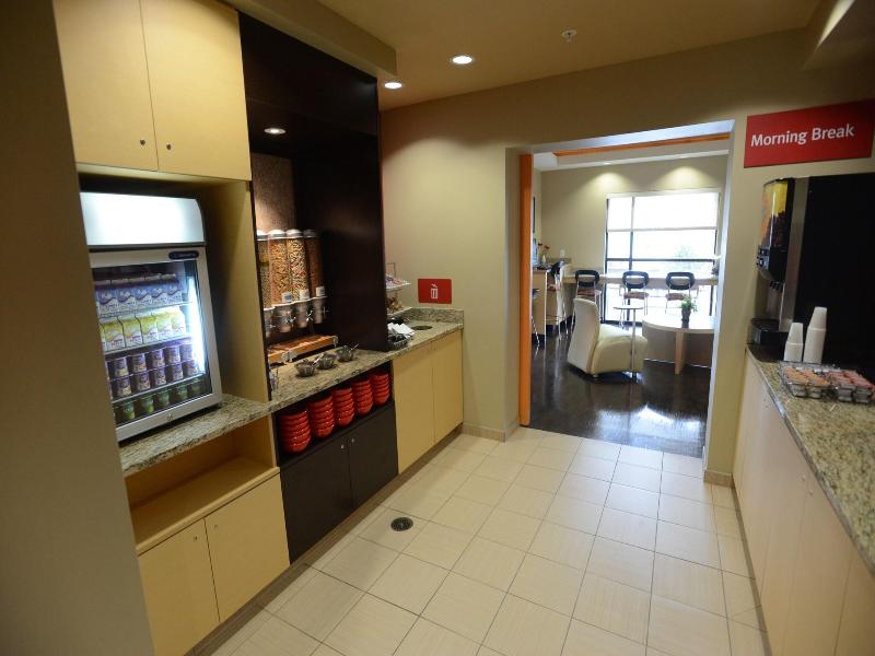 TownePlace Suites Bowling Green image