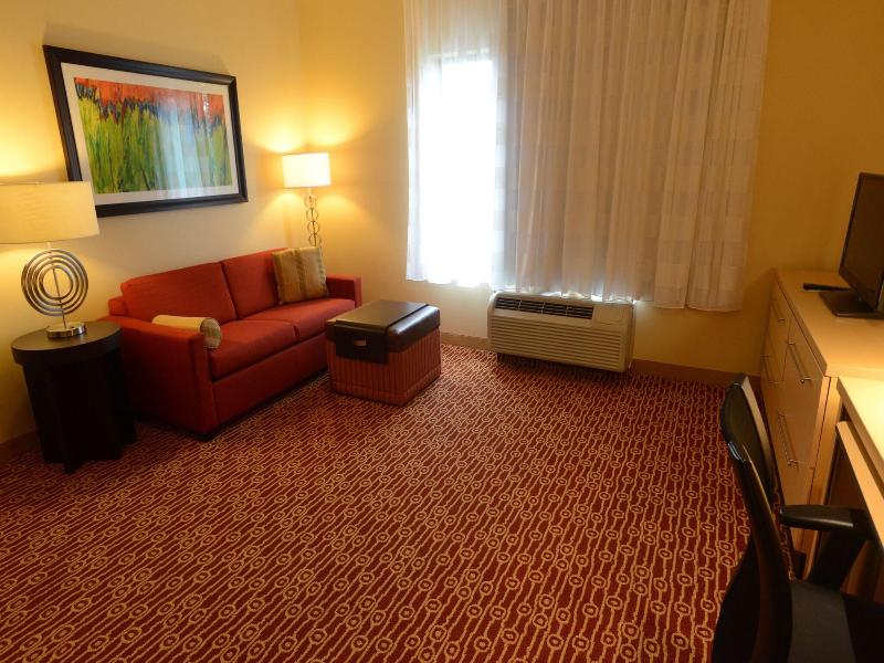 TownePlace Suites Bowling Green image