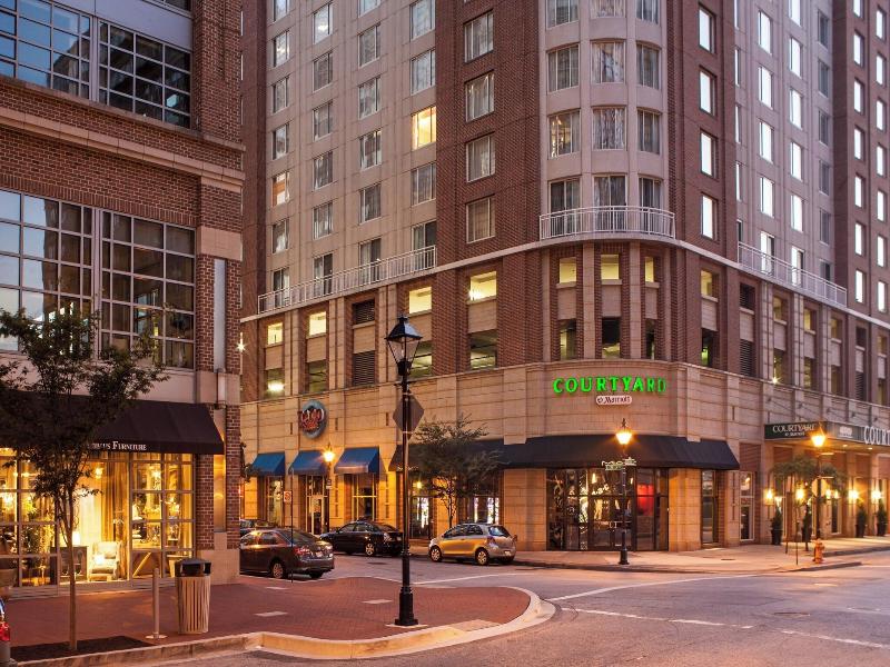 Courtyard Baltimore Downtown/Inner Harbor image