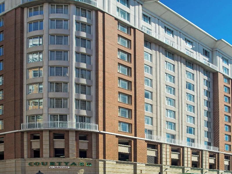 Courtyard Baltimore Downtown/Inner Harbor image
