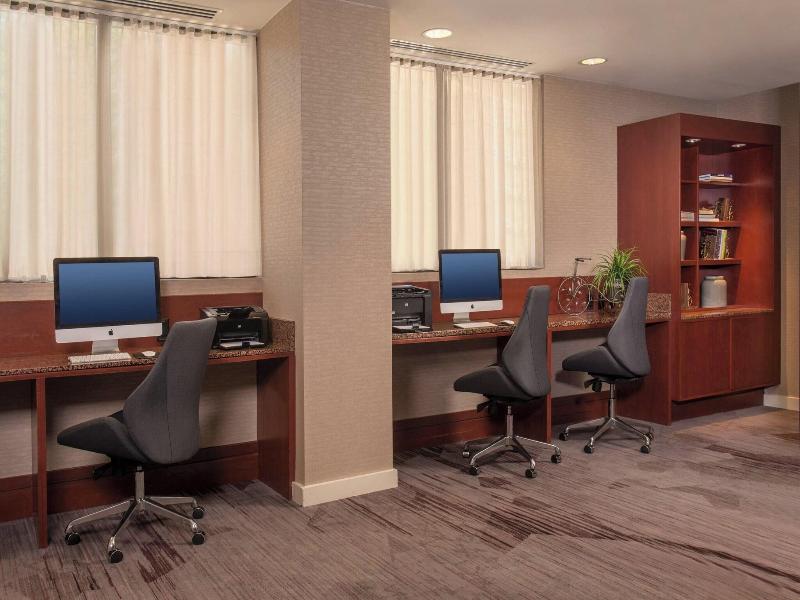 Courtyard Fort Meade BWI Business District image