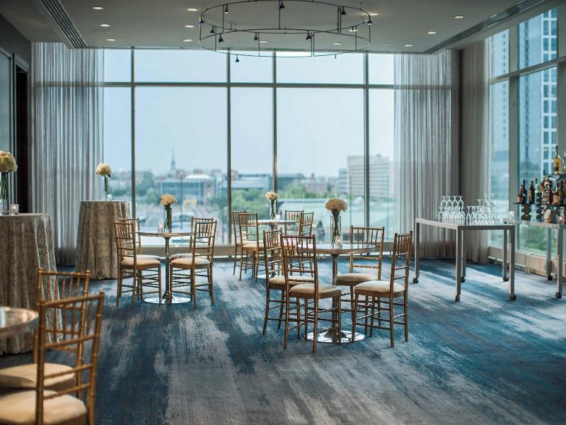 Renaissance Baltimore Harborplace Hotel image