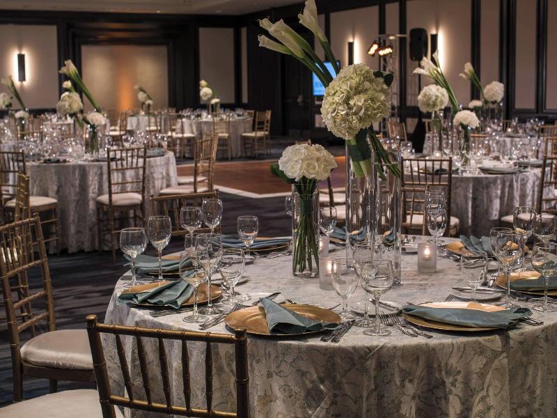 Renaissance Baltimore Harborplace Hotel image