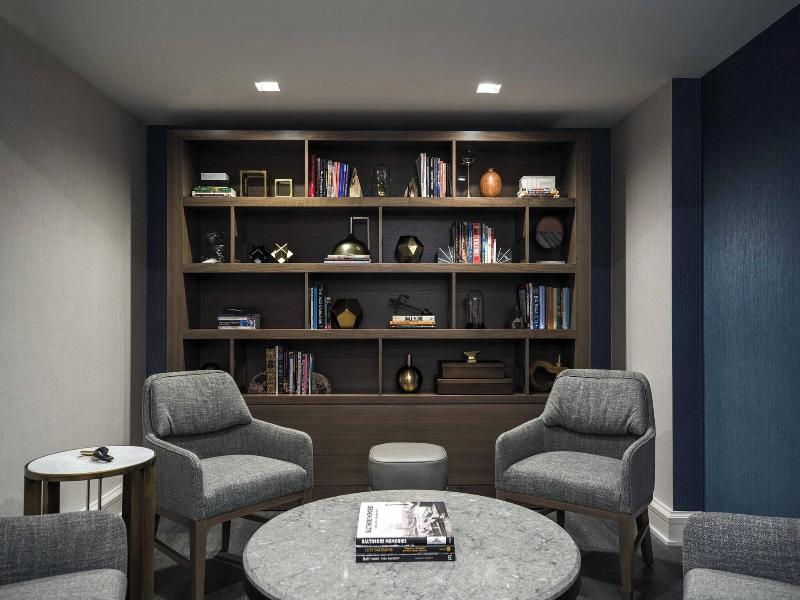 Renaissance Baltimore Harborplace Hotel image