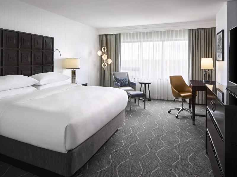Renaissance Baltimore Harborplace Hotel image