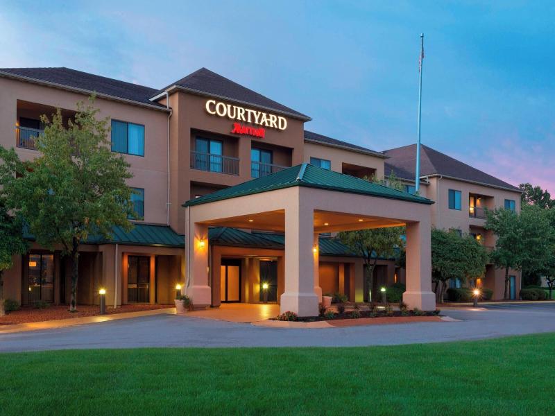 Courtyard Akron Fairlawn image