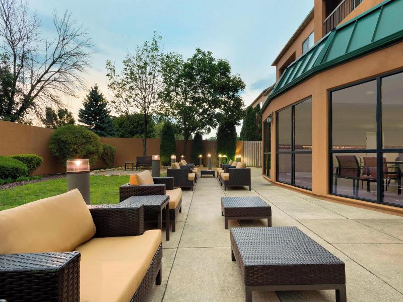Courtyard Akron Fairlawn image