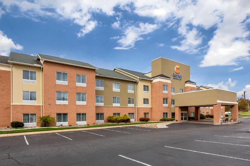 Fairfield Inn & Suites Akron South