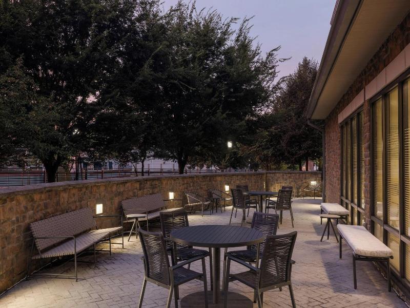 Fairfield Inn & Suites Cumberland image