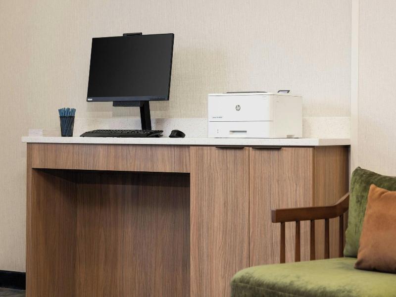 Fairfield Inn & Suites Cumberland image