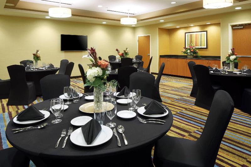 Fairfield Inn & Suites Cumberland image