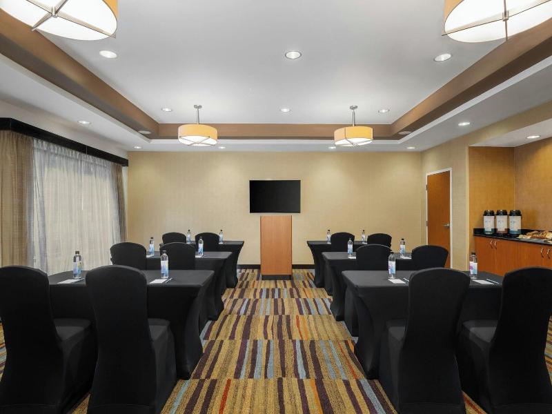 Fairfield Inn & Suites Cumberland image