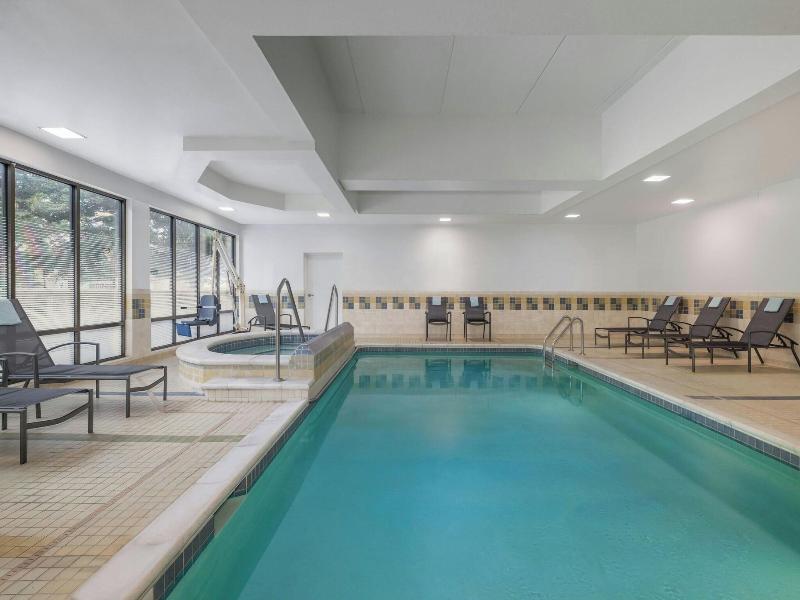 Fairfield Inn & Suites Cumberland image