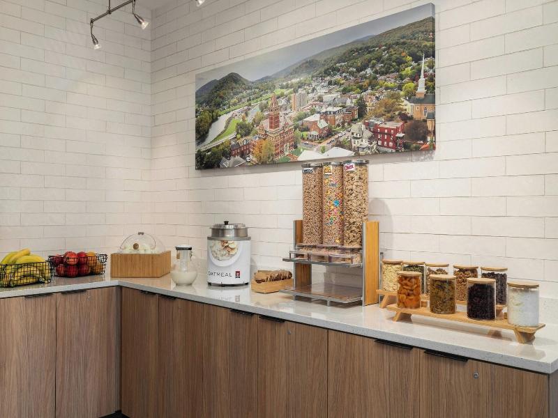 Fairfield Inn & Suites Cumberland image